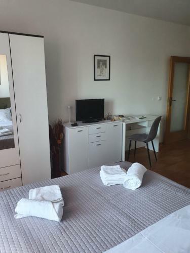 Studio Apartman Zeus