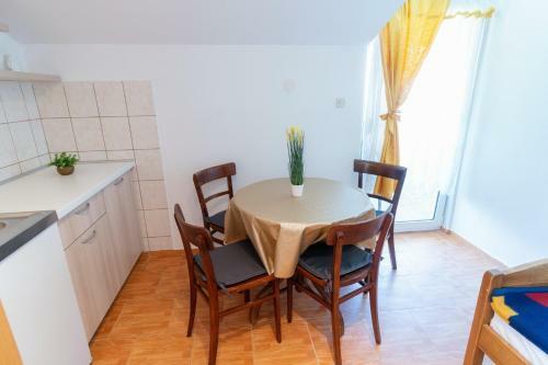 Apartments Bla?evi?