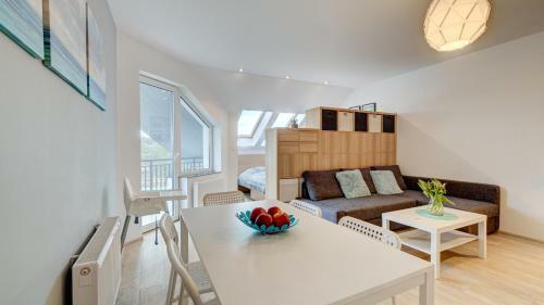 Apartament Ksandra Mare - Aprent