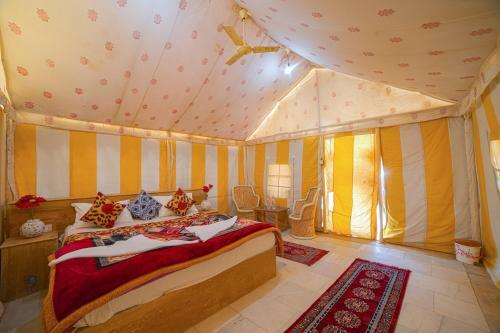 Chotu Maharaj Desert Camp