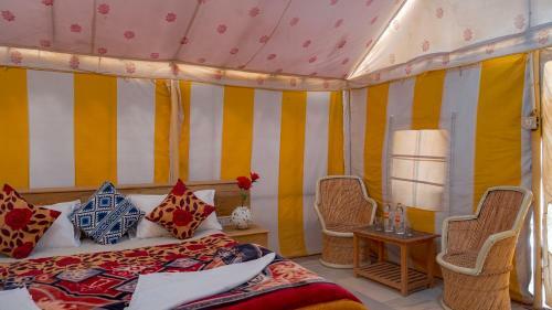 Chotu Maharaj Desert Camp