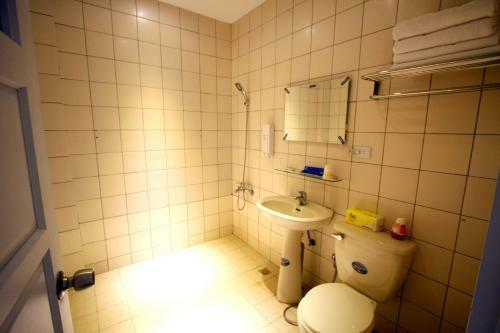 Fengyuan Green Self B&B