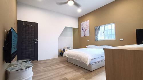 Fengyuan Green Self B&B