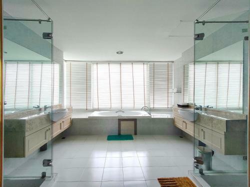 Laem Taen Bangsaen Hotel & Resort