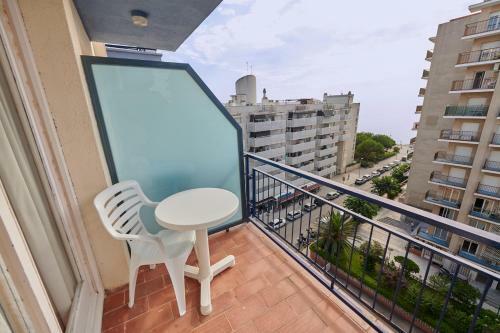 Hotel Checkin Blanes