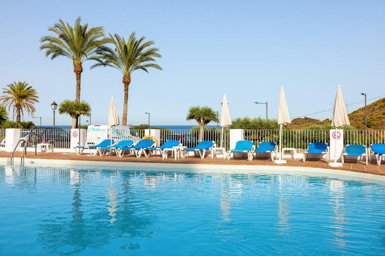 Hotel Playamoj�car