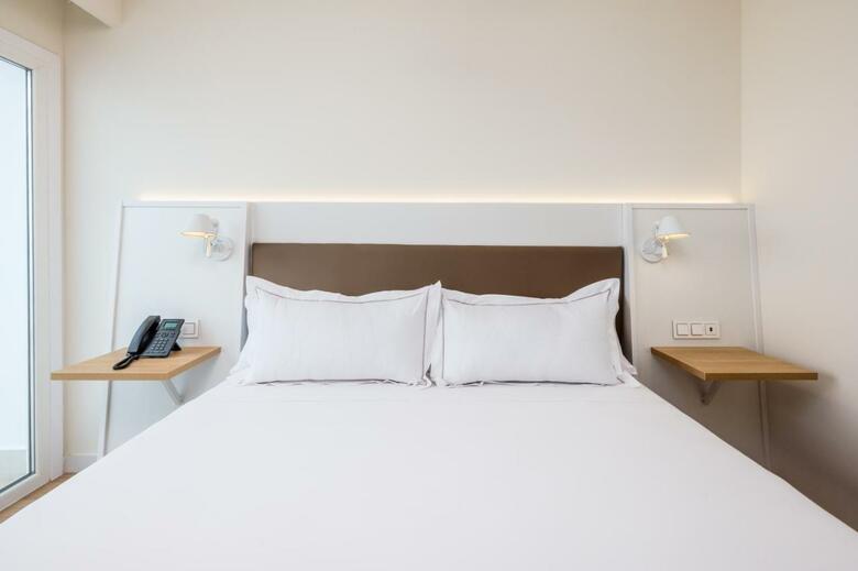 Hotel Playamoj�car
