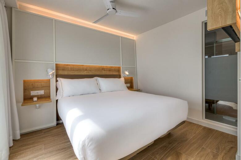 Hotel Playamoj�car