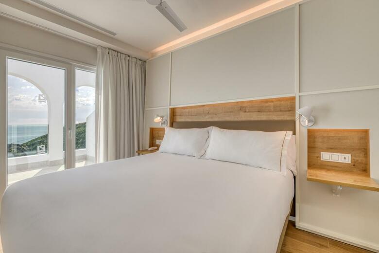 Hotel Playamoj�car
