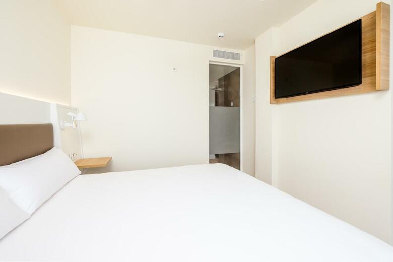 Hotel Playamoj�car