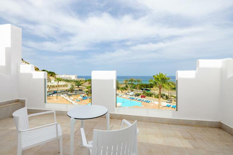 Hotel Playamoj�car