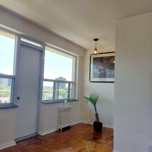 Cozy 1-bedroom Apartment In Downtown Toronto