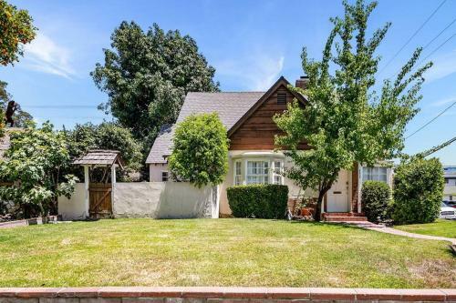 Unique&cozy Country-style 2bd Home In Studio City