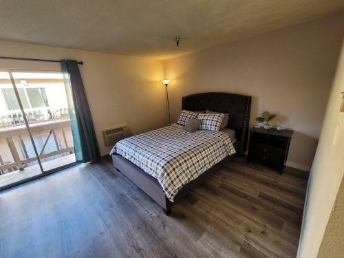 Hotel (c20) Large & Cozy Unit