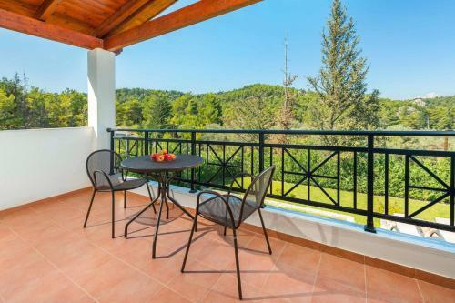 Villa Apollo Springs By Villa Plus