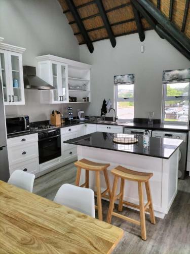 Modern 2 Bedroom Apartment In St Francis Bay