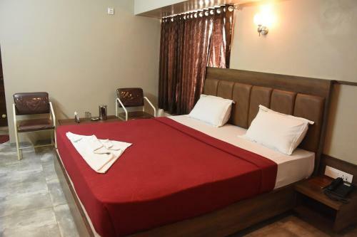 Hotel Vrindavan Deluxe Kolhapur