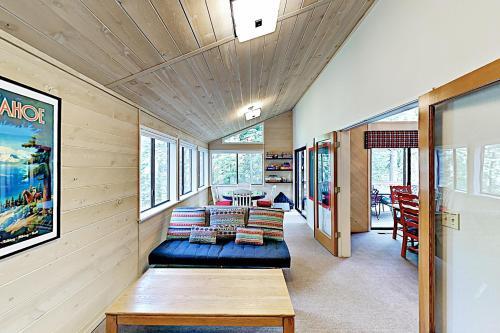 Falcon Point Pines