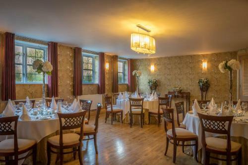 County Arms Hotel Birr