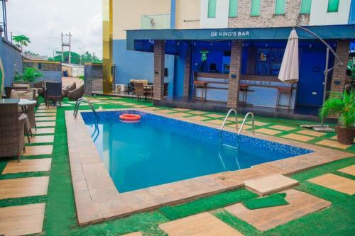 Tnk Hotel