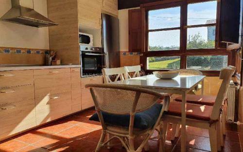 Casa Entre Encinas