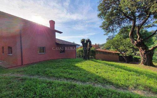 Casa Entre Encinas