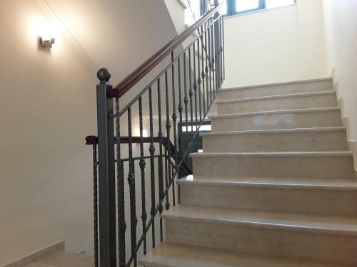 Dais Apartments