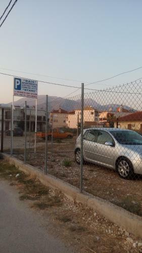 Dais Apartments