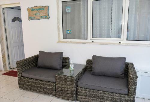 Pella Hotel - New