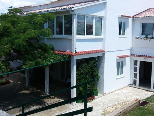 Beautiful Apartment In Pag Dalmatia, Crotia