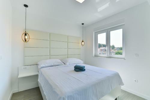 Apartamento Villa Div With Pool