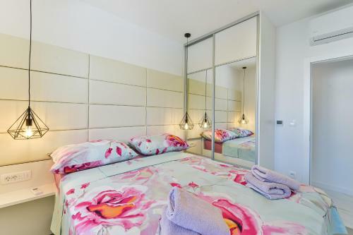 Apartamento Villa Div With Pool