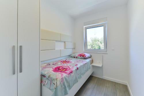 Apartamento Villa Div With Pool