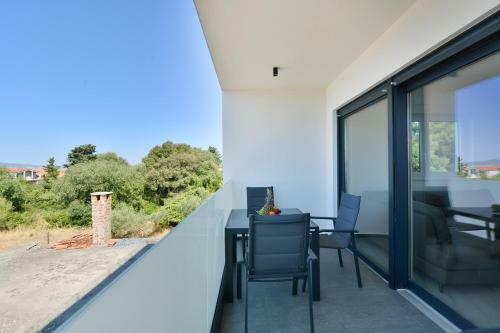 Apartamento Villa Div With Pool