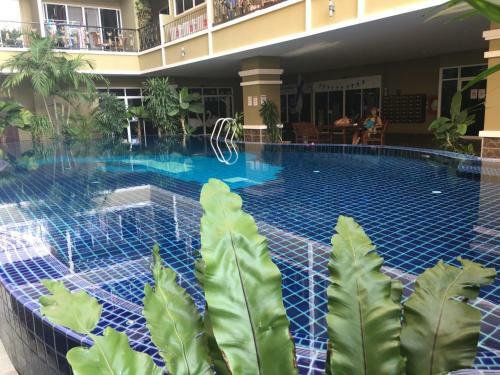 Apartamento Pratumnak 1 Bed Condo With Sea View