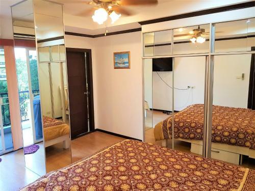 Apartamento Pratumnak 1 Bed Condo With Sea View