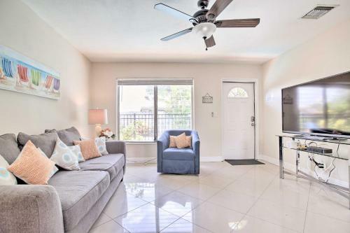 Apartamento Tropical Apt With Patio, Mins To The Beaches!