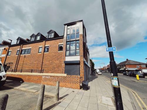 Loft Apartment Sleeps 4 Pool Table Free Parking - Close To Centre