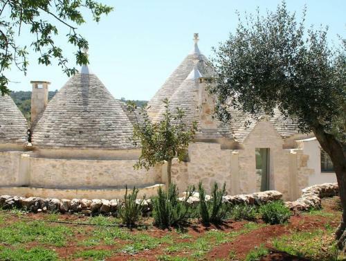 Villa Trullidamare A Ceglie Messapica, Con Piscina