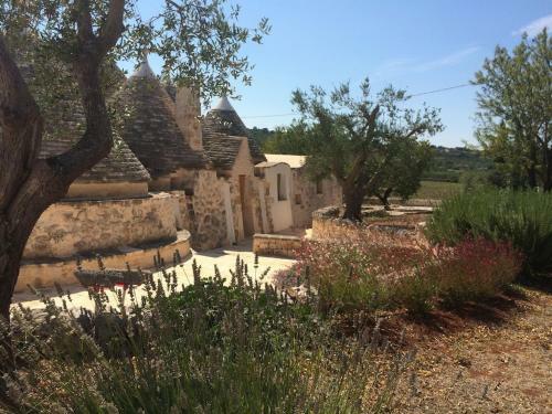 Villa Trullidamare A Ceglie Messapica, Con Piscina