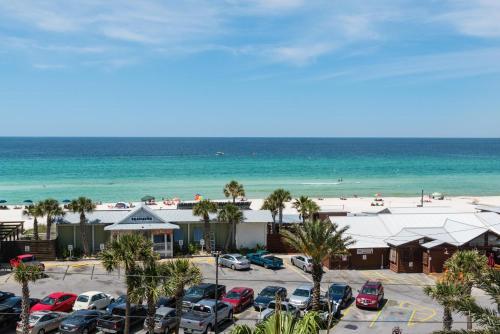 Apartamento Origin Unit 417 West End Condo With Peaceful Nature Views
