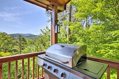 Secluded Blue Ridge Cabin With Hiking On-site!