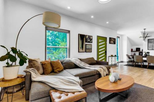 Modern Atlanta Getaway