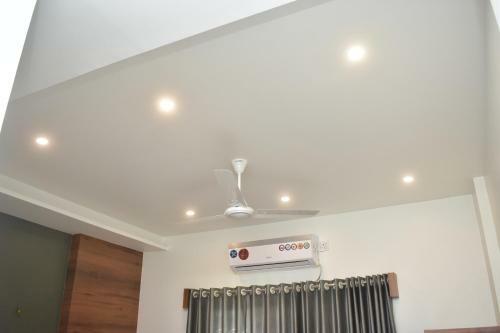 Hostal Hotel Sai Sunandan