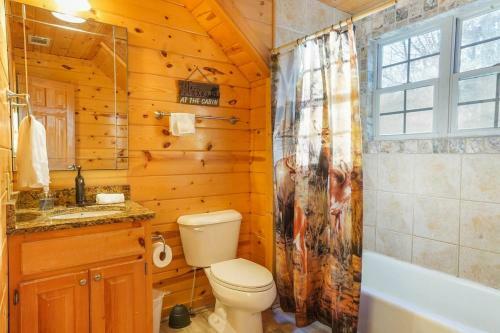 Villa Cozy Creekside Log Cabin W Firepit, Hot Tub, Wifi
