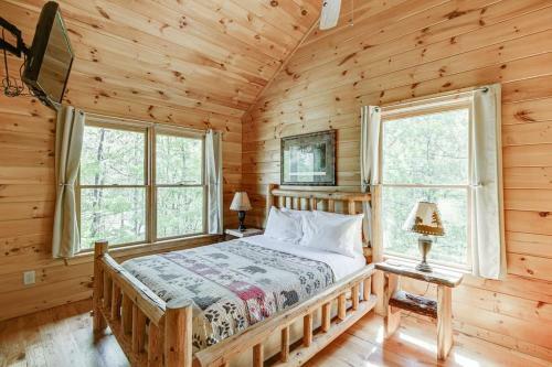 Villa Cabin Near Helen, Ga Hot Tub & Firepit