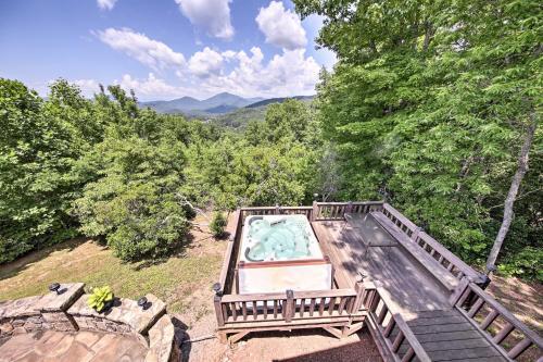 Hiawassee Haven With Deck And Private Hot Tub!