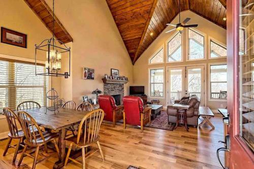 View-a-licious Mountain Retreat!