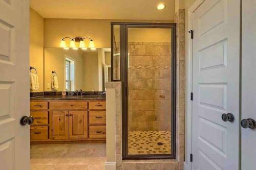 View-a-licious Mountain Retreat!