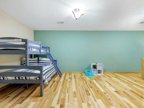 Deer Ridge! - Loft & Fire Pit - Pet Friendly